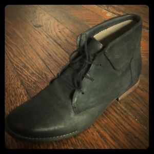 Steve Madden Black leather boots